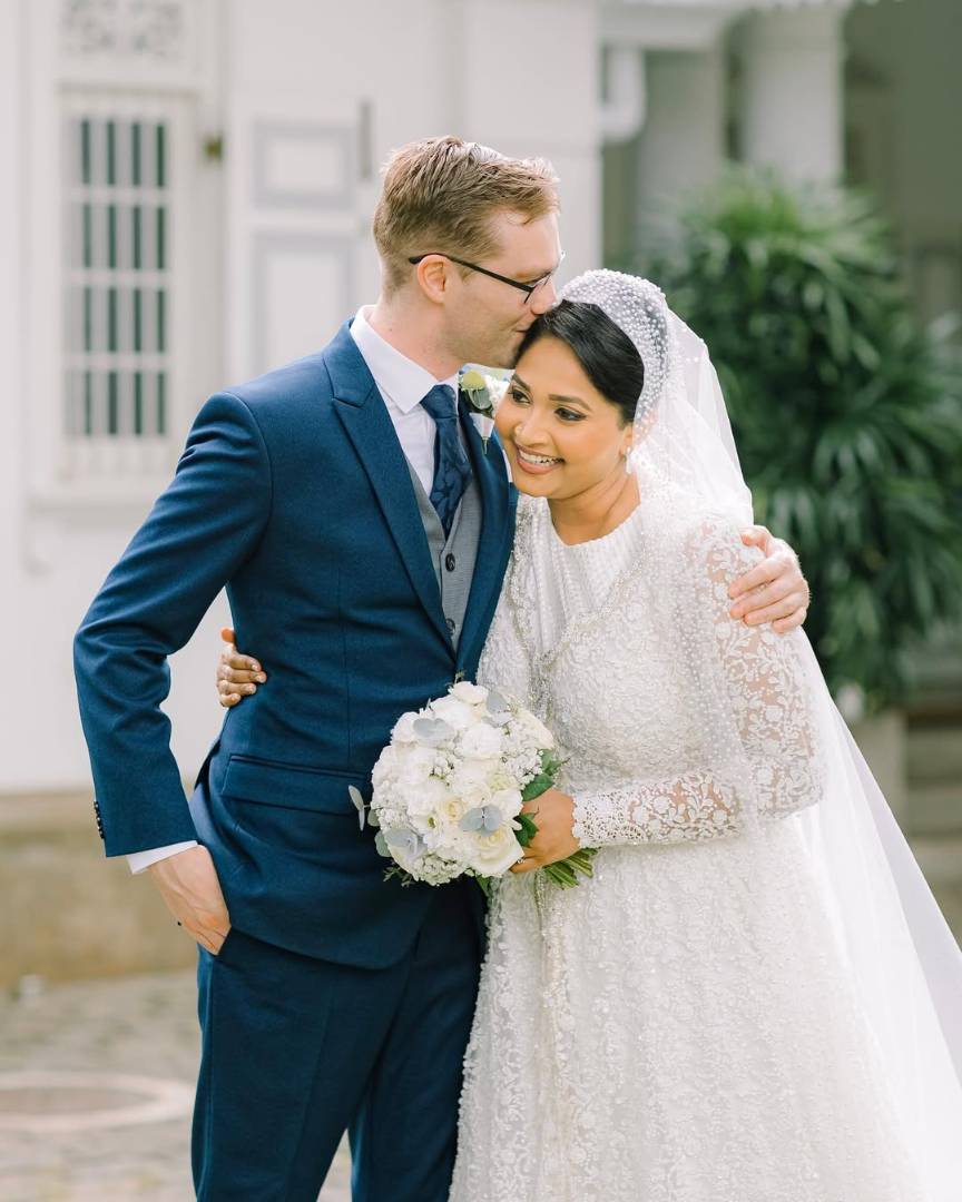 Dulanjalee & Steven Wedding Photo 9