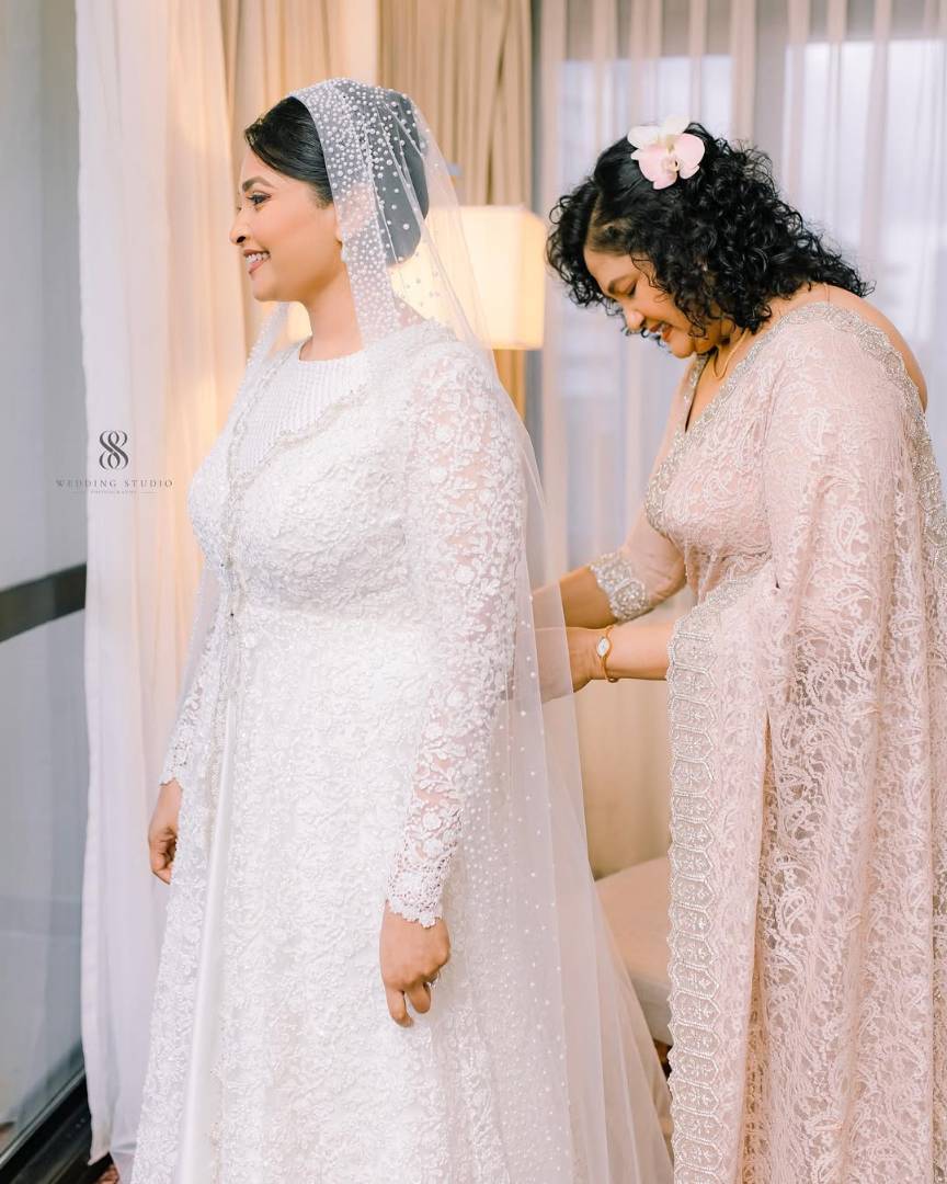 Dulanjalee & Steven Wedding Photo 6