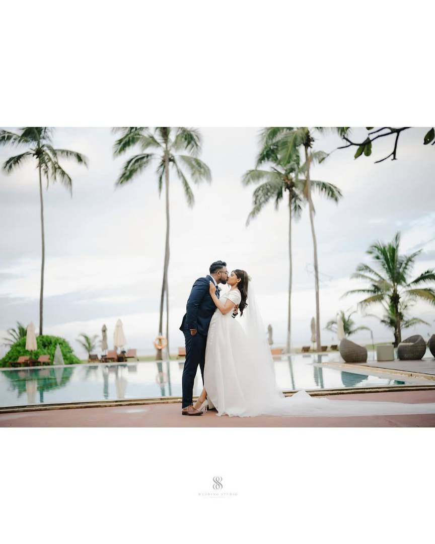 Abisheka & Lakshan Wedding Photo 8